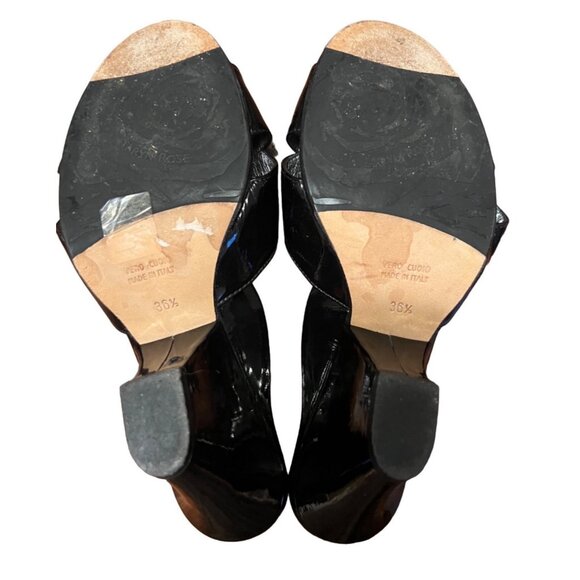 Taryn Rose women's black patent leather slip on, open toe sandals, 6.5M - Picture 8 of 9